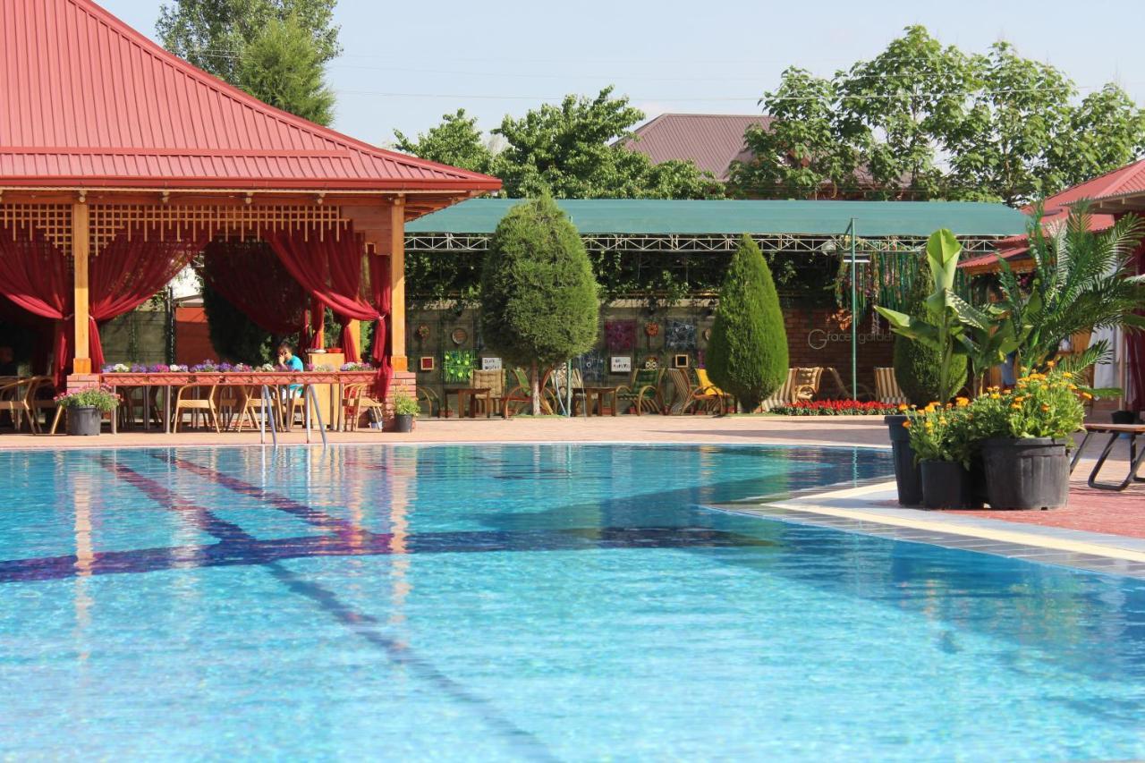 Hotel Grace Garden Kum Ngoại thất bức ảnh